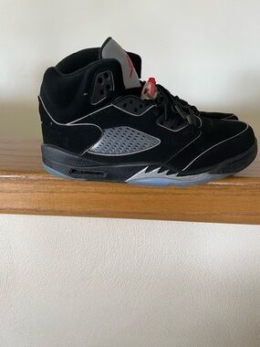 Retro 5 Black Metallic